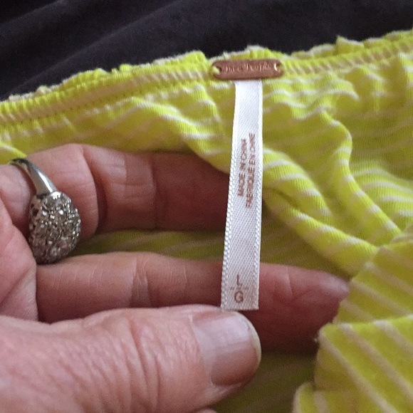 Bright striped spaghetti strap - Picture 2 of 4